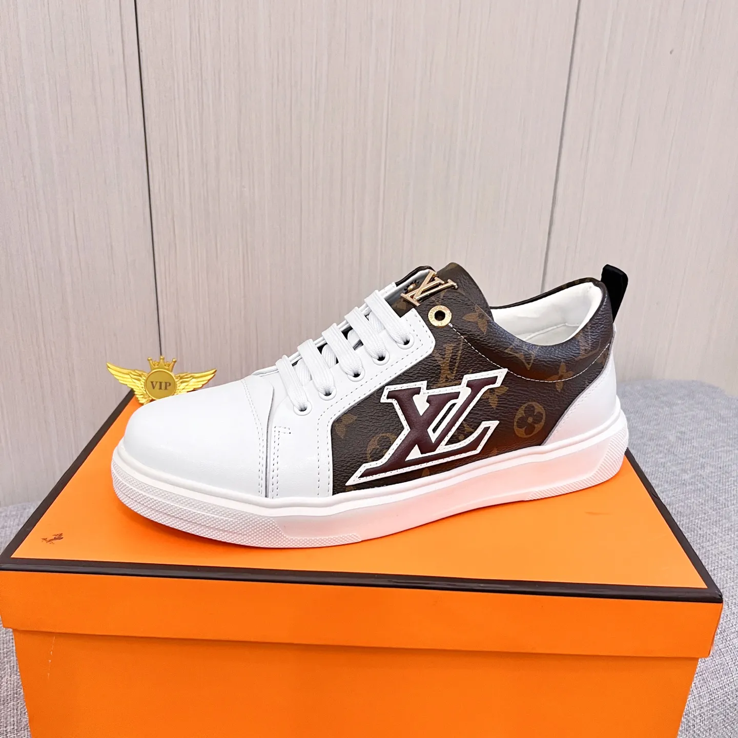 Men's Men's Shoes Men's Shoes💰 420 Men's Men's Shoes💰[LV]🔥Louis Vuitton Men's high-end brand official website 1:1 Latest masterpiece: The upper is made of Italian imported first-layer cowhide with a comfortable and breathable lining➕Original non-slip and wear-resistant outsole🔥, making walking more convenient and comfortable! An exclusive new model, a stunning work, a beautiful 1:1 replica [color] compared to the official quality! Create a fashionable personality to set off your uniqueness! A must-have for trendy men! Classic🔥Size: 38-44 Color: 🔥Multiple colors available🔥.